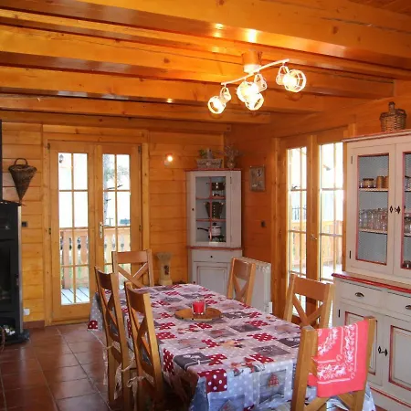 Chalet Barcelonnette, 5 Pieces, 10 Personnes - Fr-1-165a-107 *